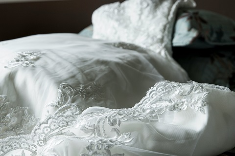 Buy or Rent Wedding Dresses in Harties